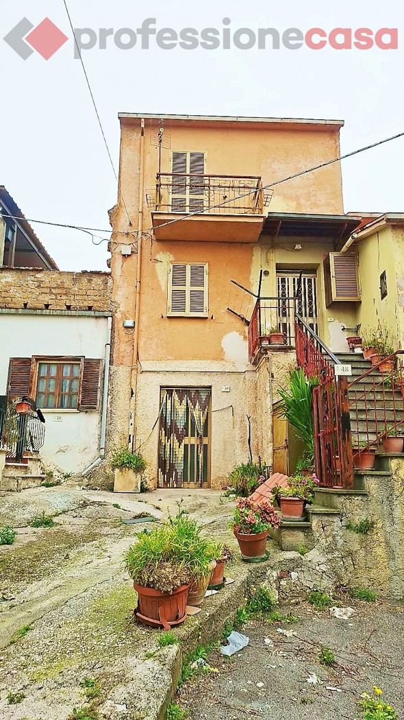 Stabile/Palazzo in vendita a Piedimonte San Germano