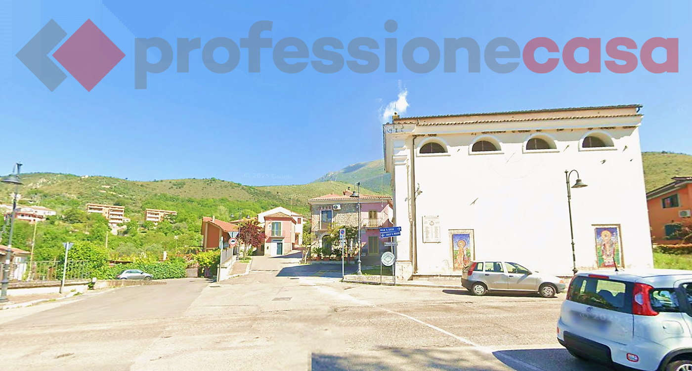 Stabile/Palazzo in vendita a Piedimonte San Germano