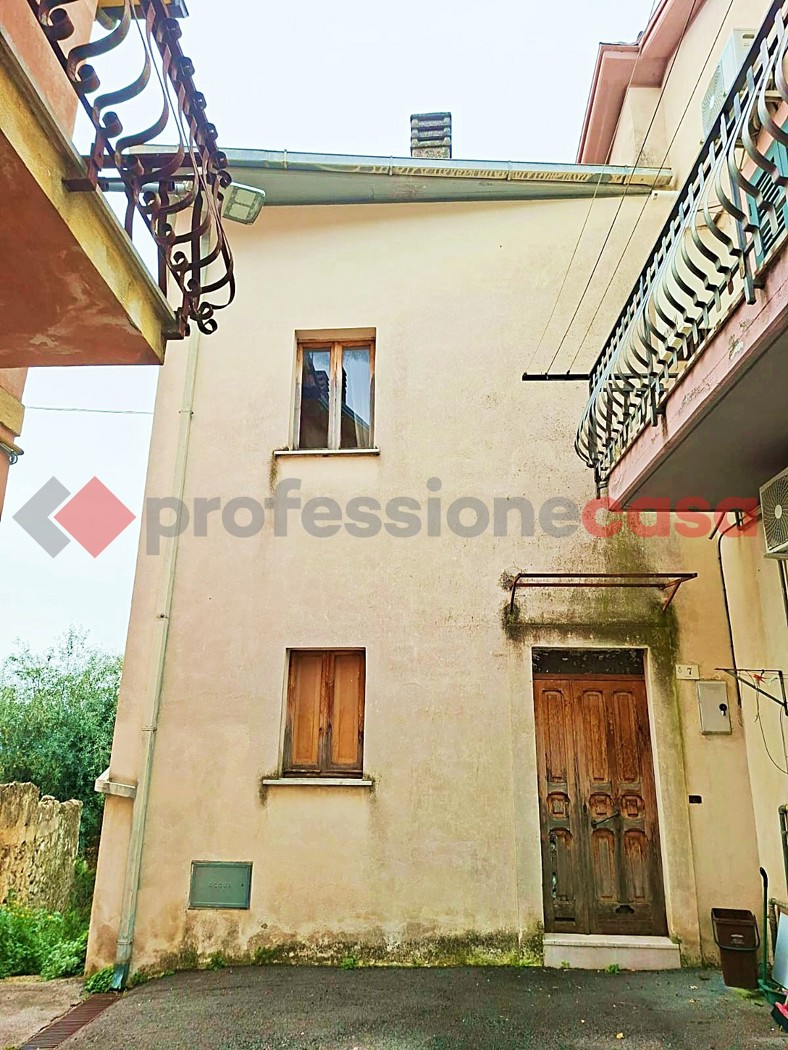 Stabile/Palazzo in vendita a Piedimonte San Germano