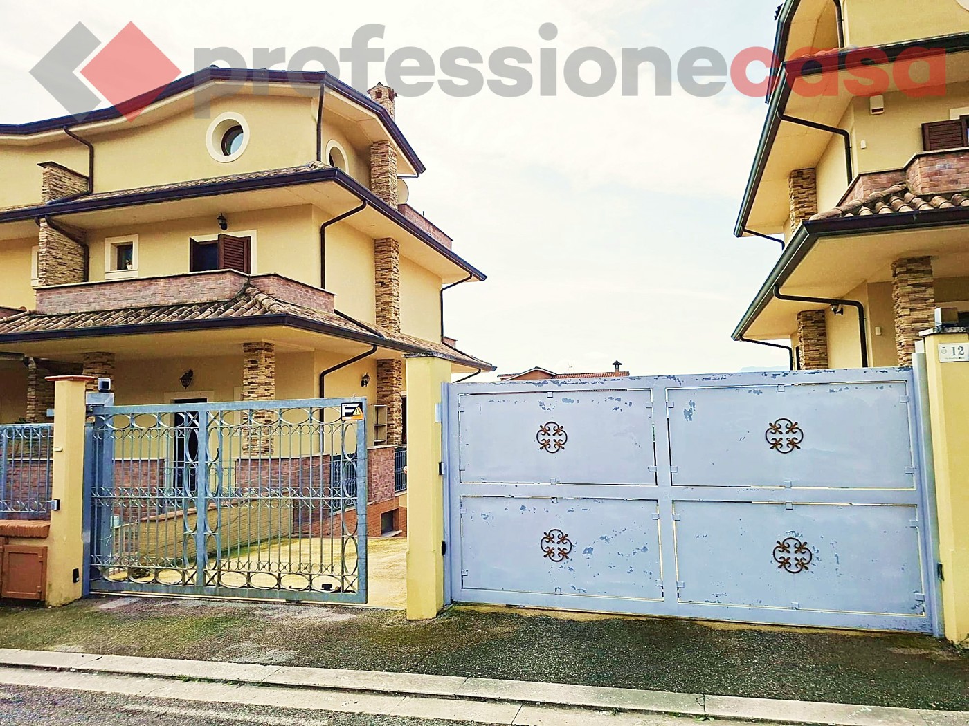 Villa Bifamiliare in vendita a Piedimonte San Germano