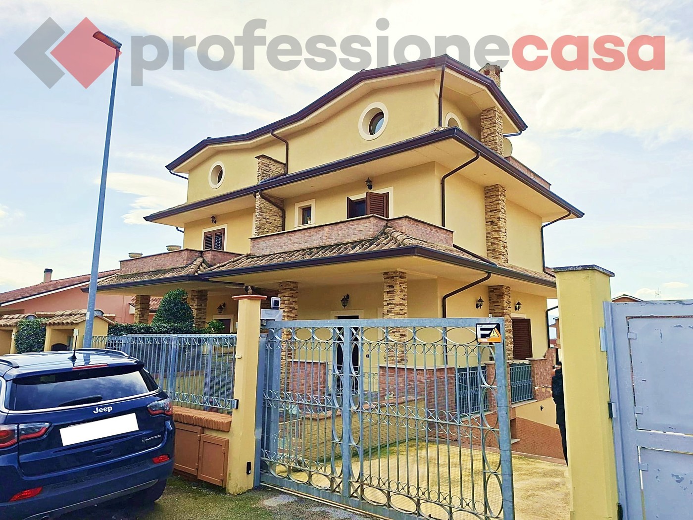 Villa Bifamiliare in vendita a Piedimonte San Germano