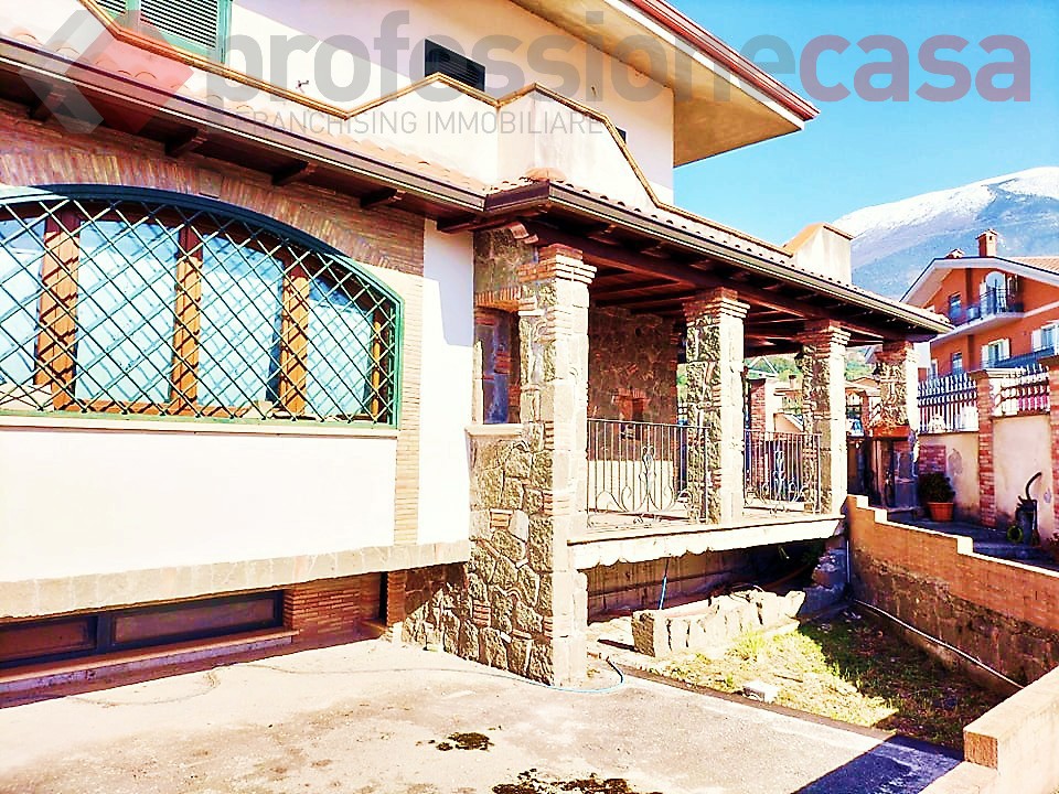 Casa indipendente in vendita a Piedimonte San Germano