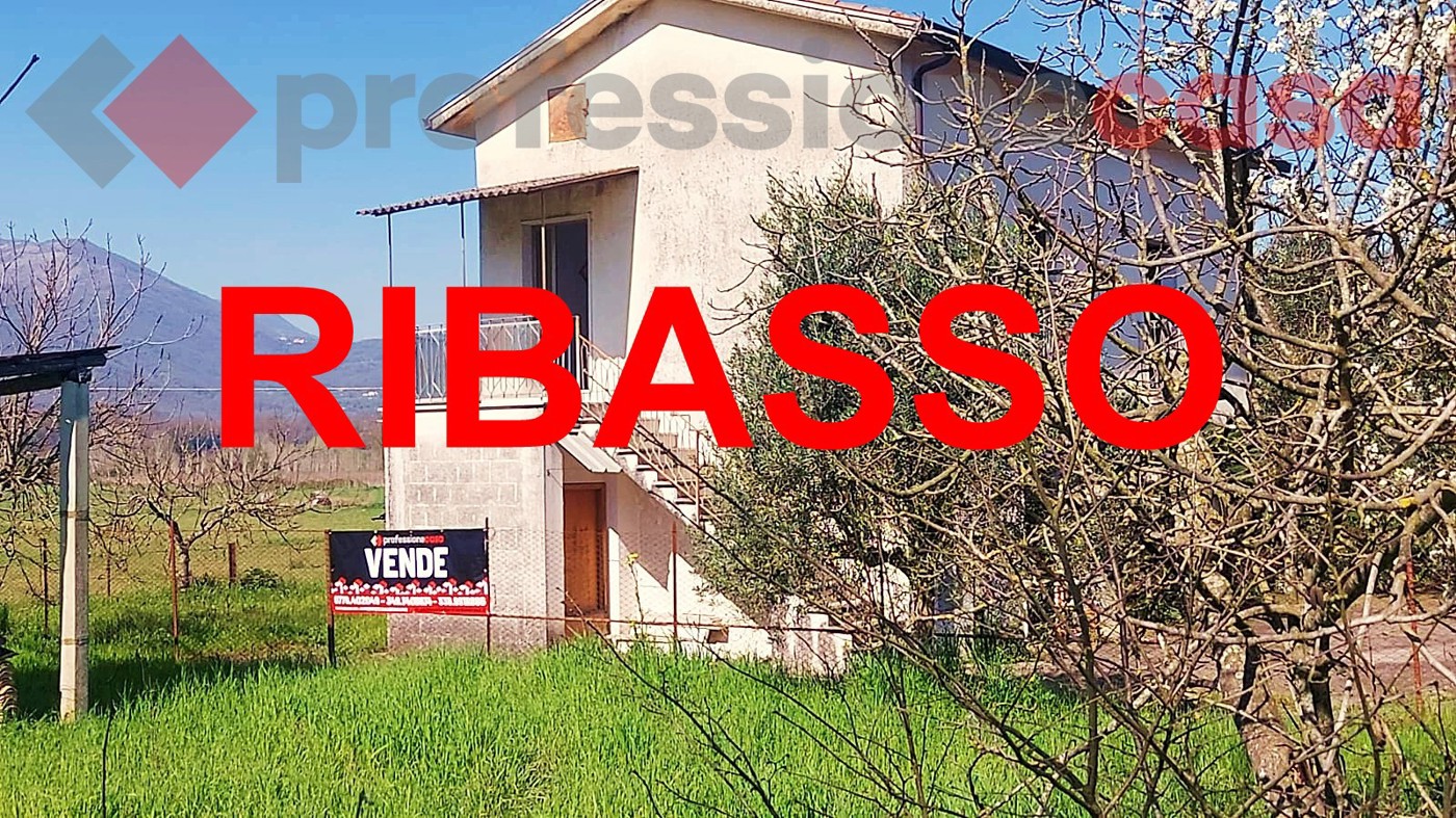 Casa indipendente in vendita a Rocca D'Evandro