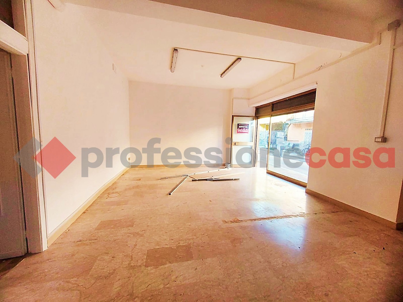 Negozio in affitto a Piedimonte San Germano