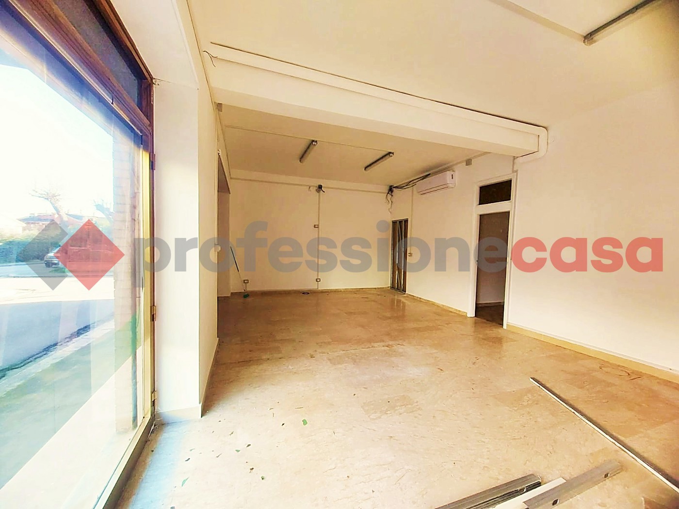 Negozio in affitto a Piedimonte San Germano