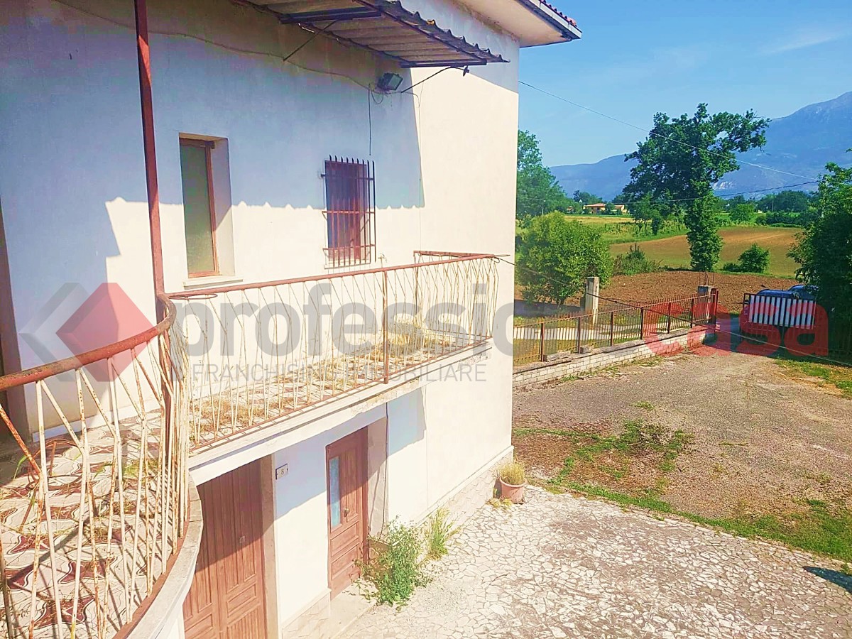 Villa Bifamiliare in vendita a Piedimonte San Germano