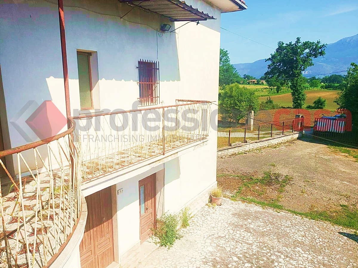 Villa Bifamiliare in vendita a Piedimonte San Germano
