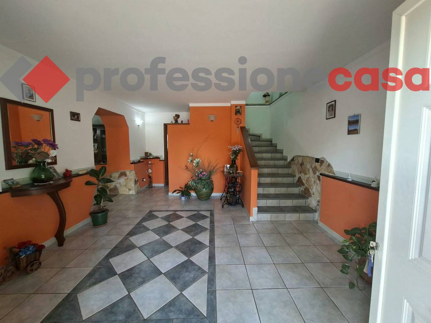 Casa indipendente in vendita a Villa Santa Lucia