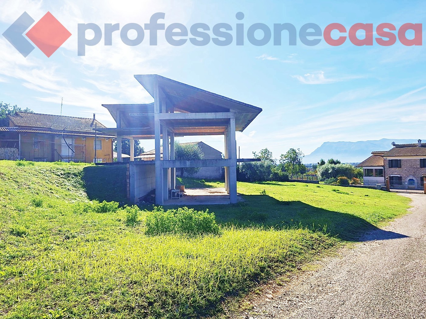 Casa indipendente in vendita a Piedimonte San Germano