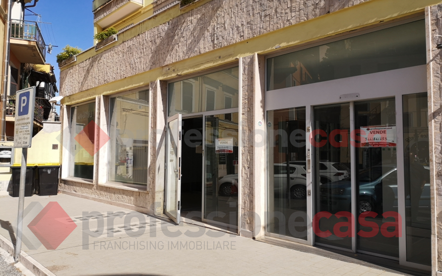 Ufficio in vendita a Frosinone