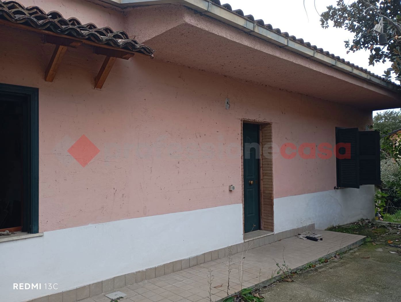 Quadrilocale con giardino a Frosinone