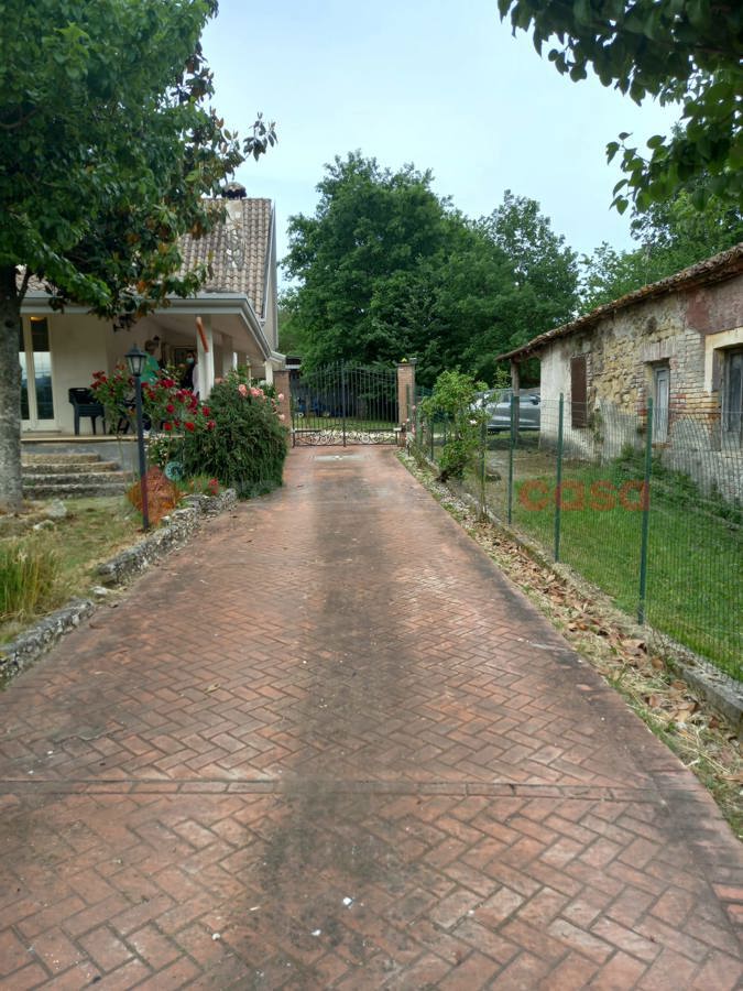 Villa con giardino a Frosinone