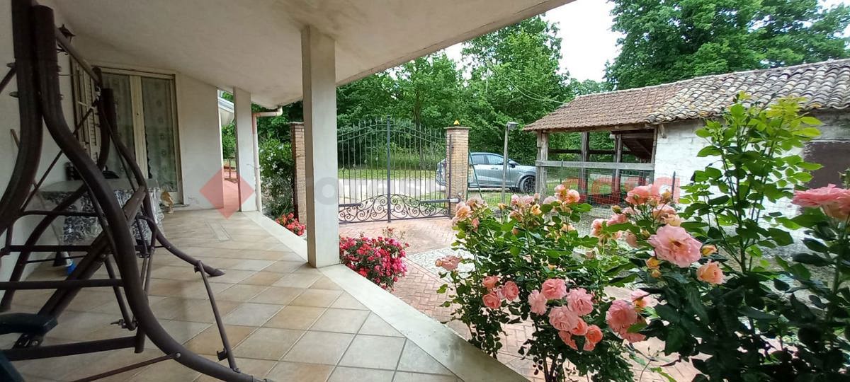 Villa con giardino a Frosinone