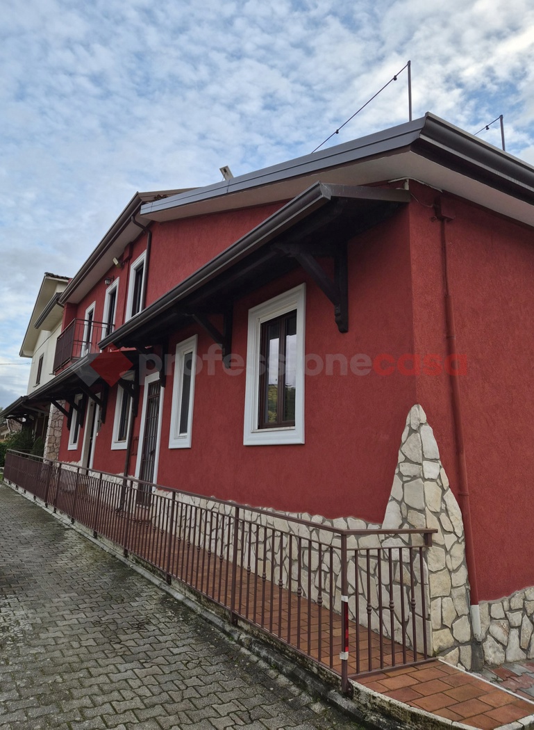 Trilocale arredato in affitto a Frosinone