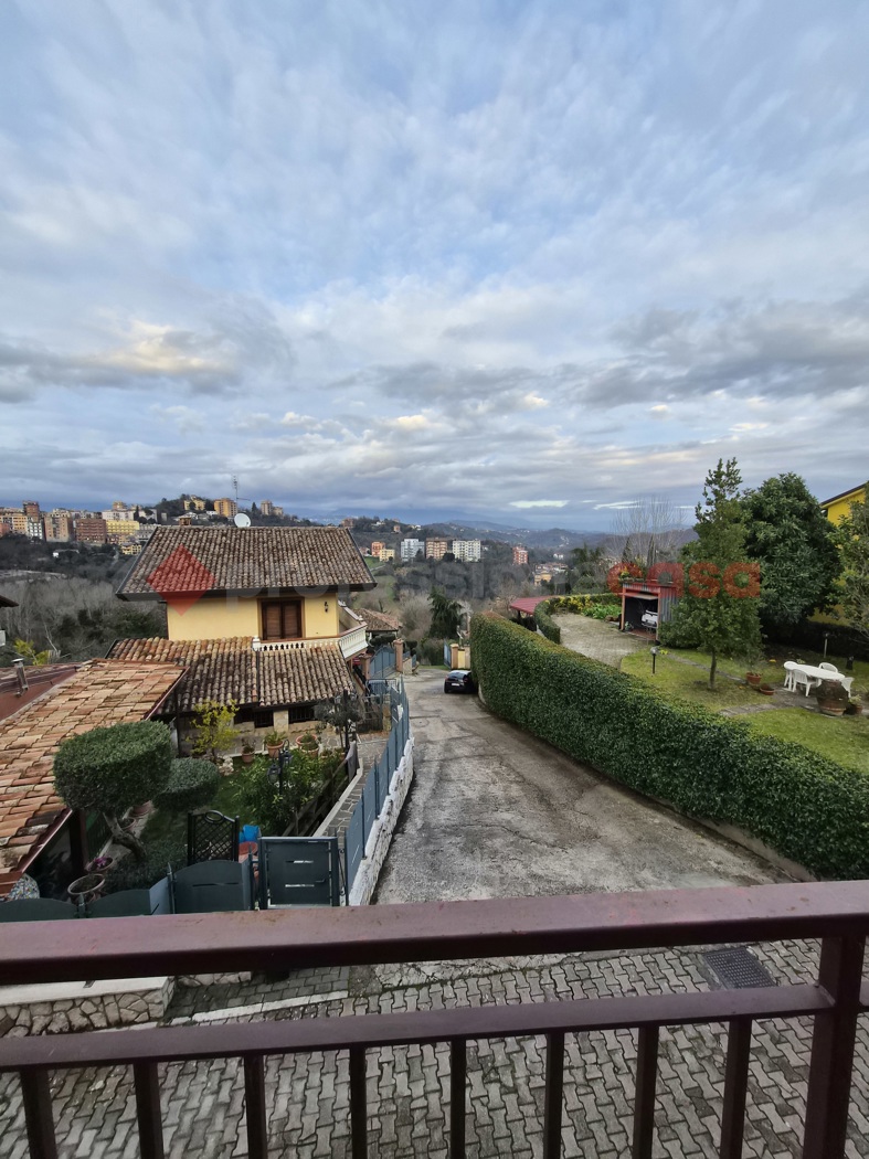 Trilocale arredato in affitto a Frosinone