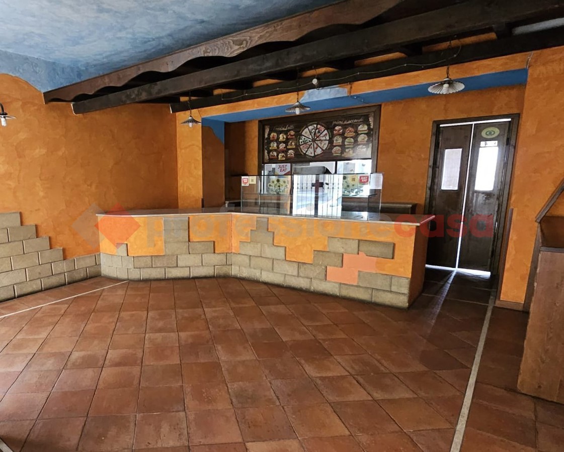 Negozio in affitto a Frosinone