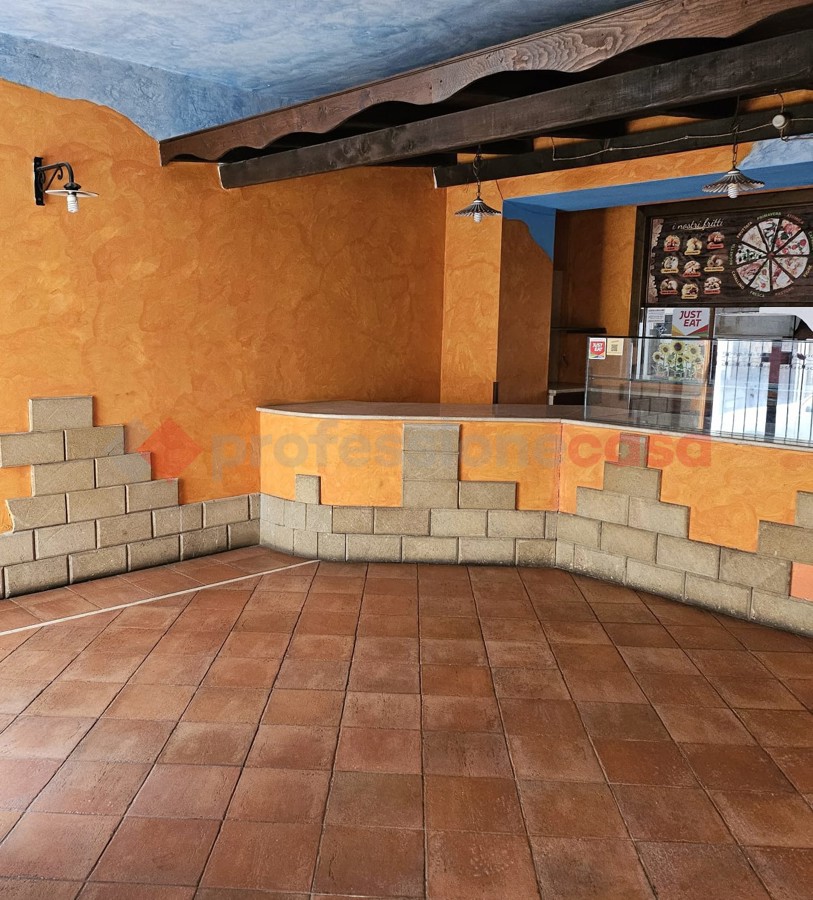 Negozio in affitto a Frosinone