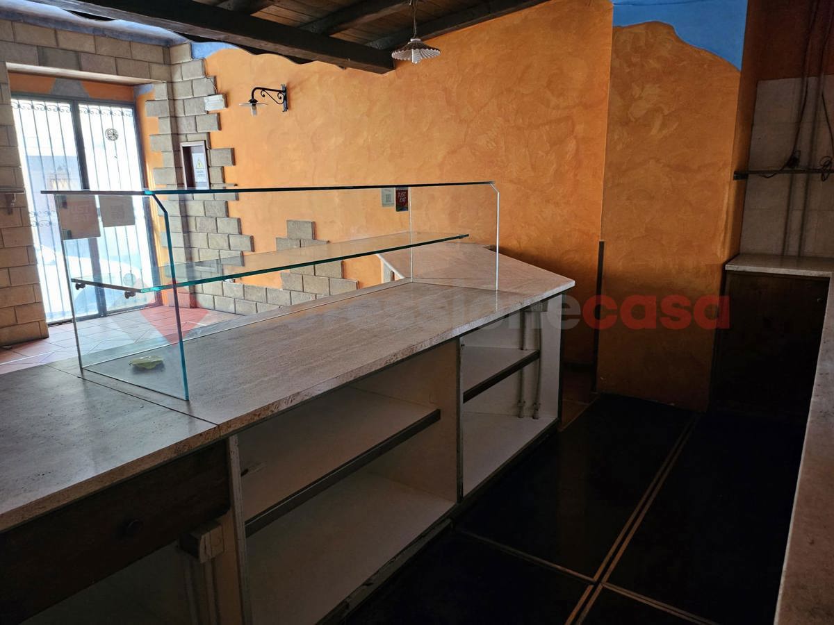 Negozio in affitto a Frosinone