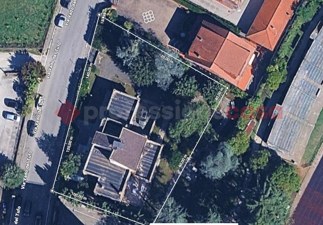 Casa indipendente con giardino a Frosinone