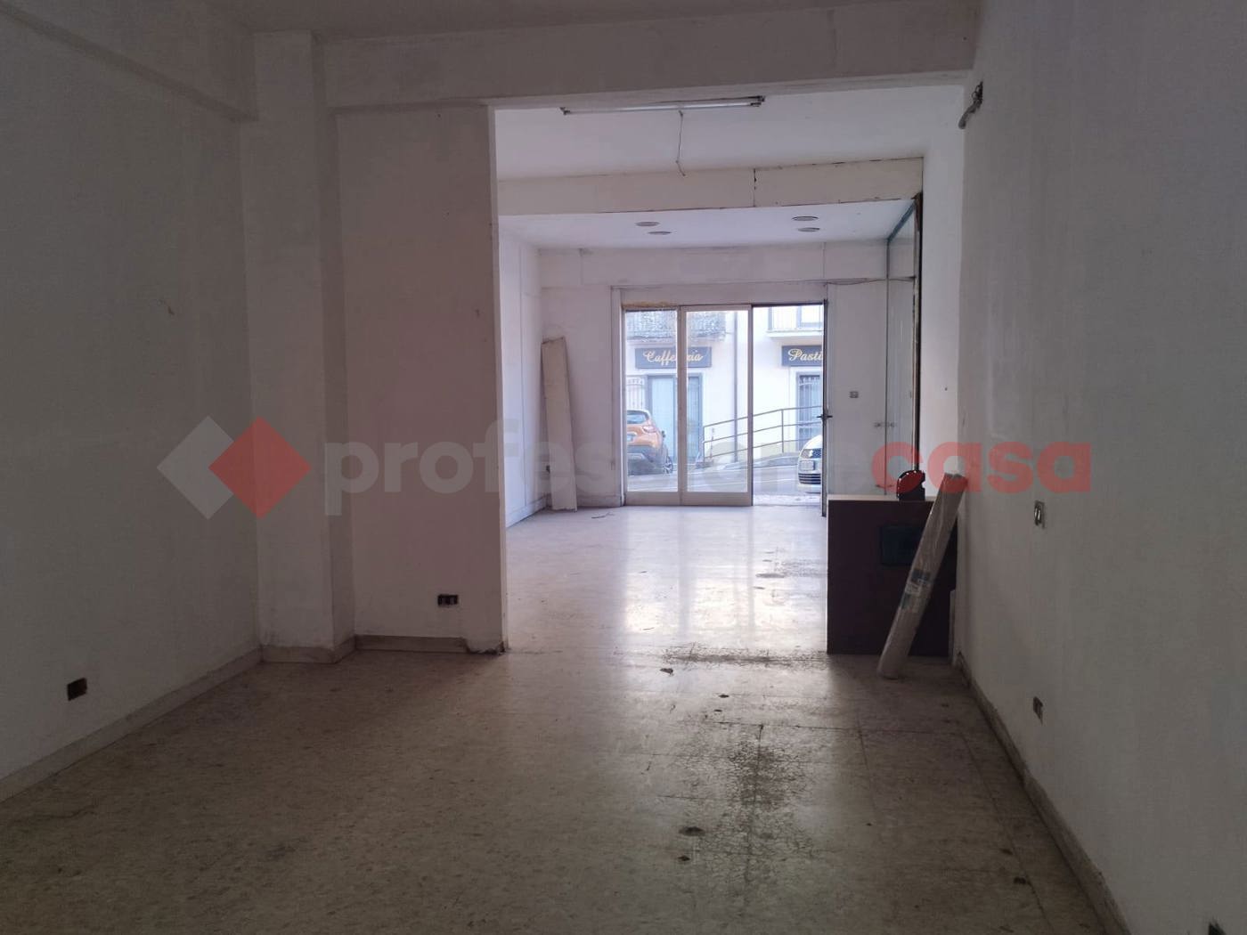 Negozio in vendita a Ceccano