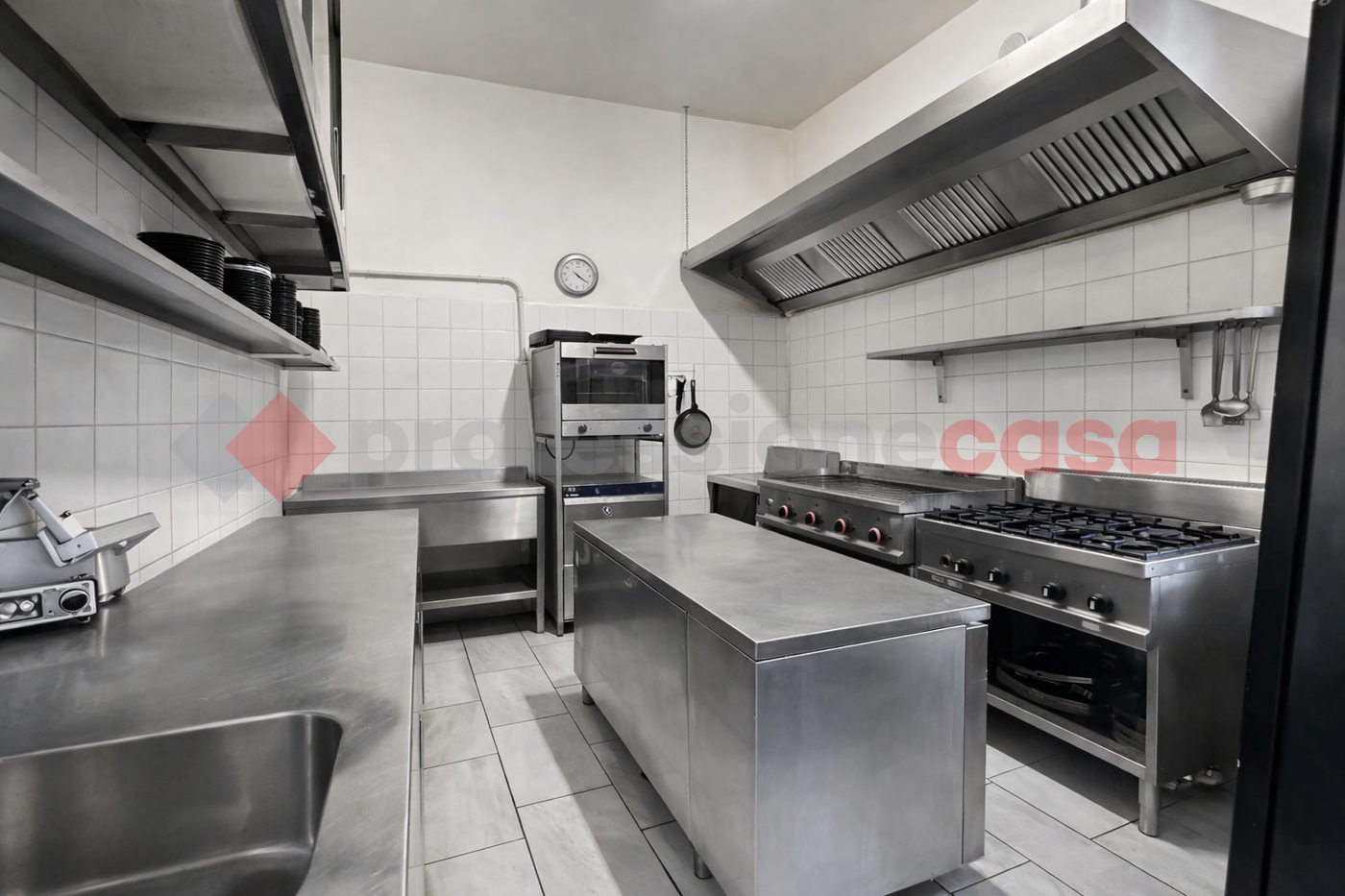 Attivit� commerciale in vendita a Frosinone