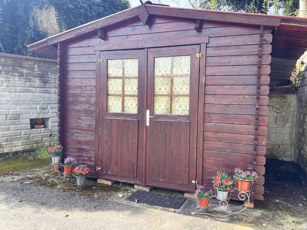 Casa indipendente con giardino a Frosinone