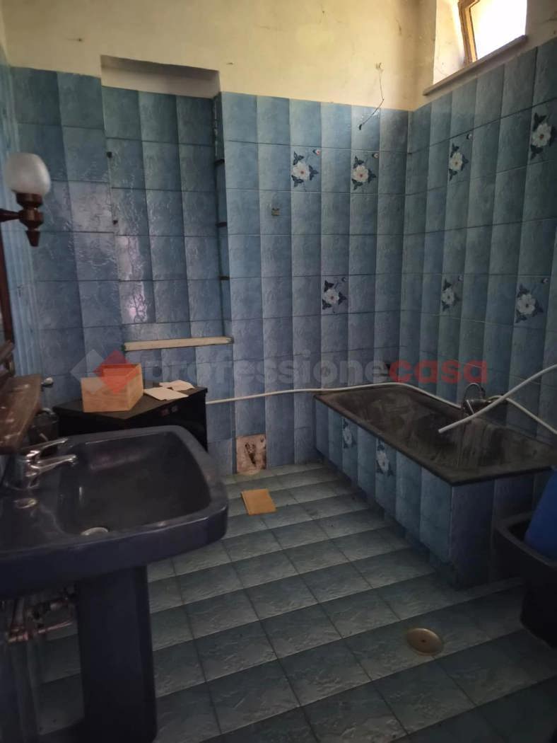 Casa indipendente in vendita a Frosinone