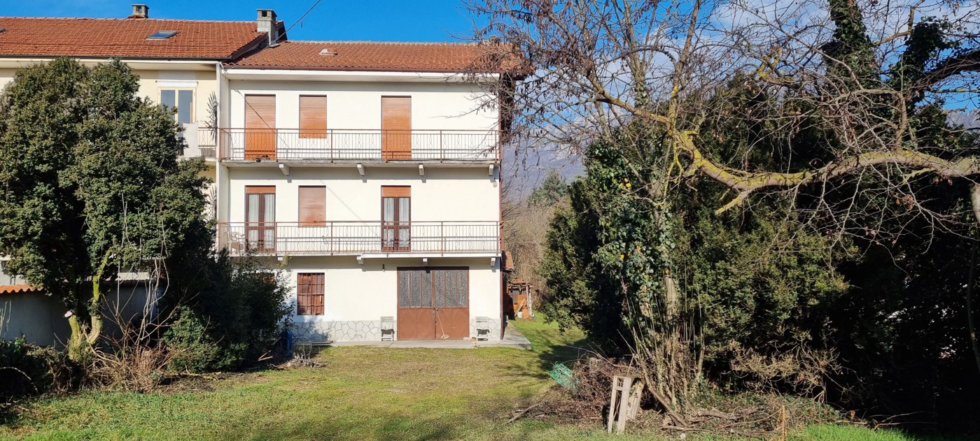 Casa indipendente con giardino a Frossasco