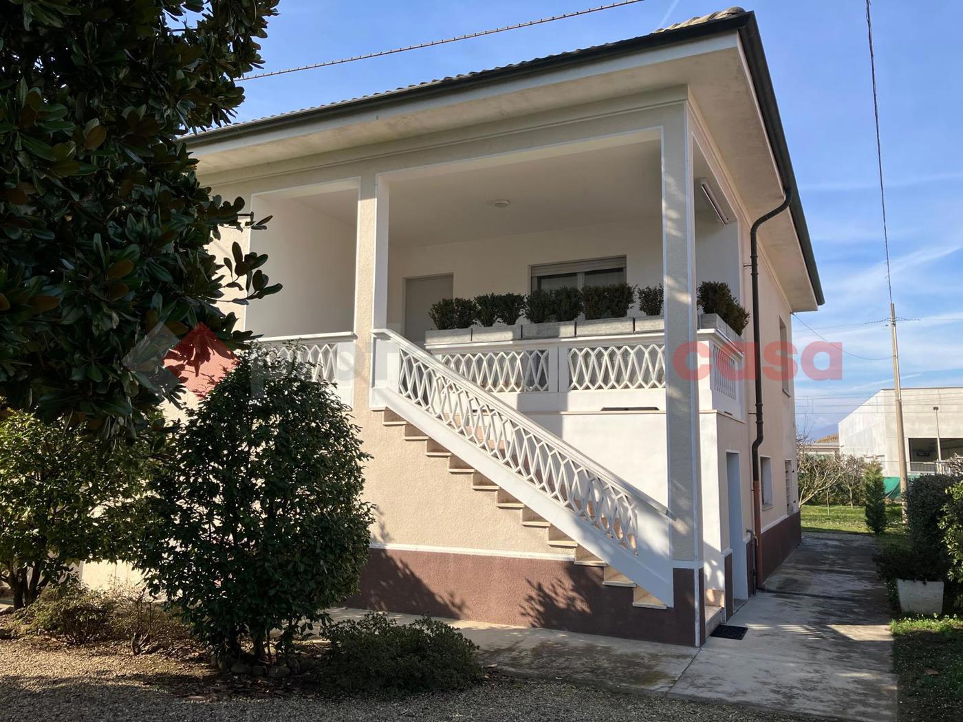 Villa ristrutturata a Piscina