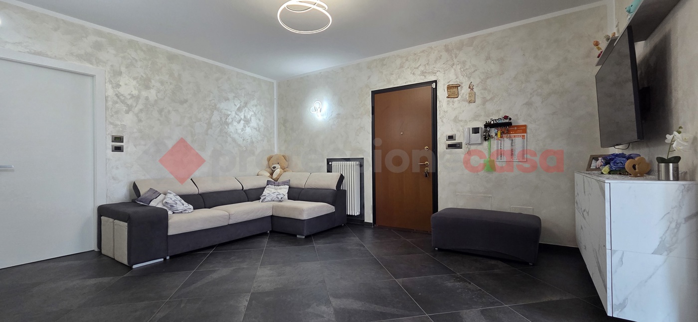 Trilocale con box doppio a Piscina