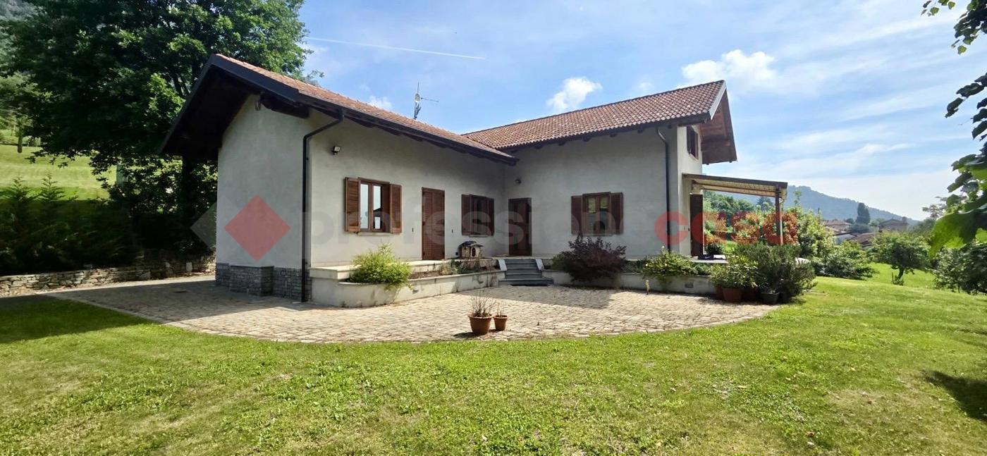 Villa con giardino a Cantalupa