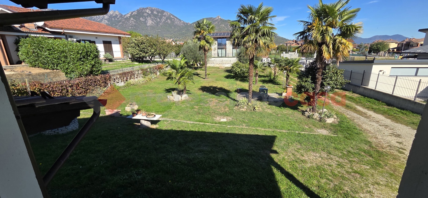 Villa con giardino a Frossasco