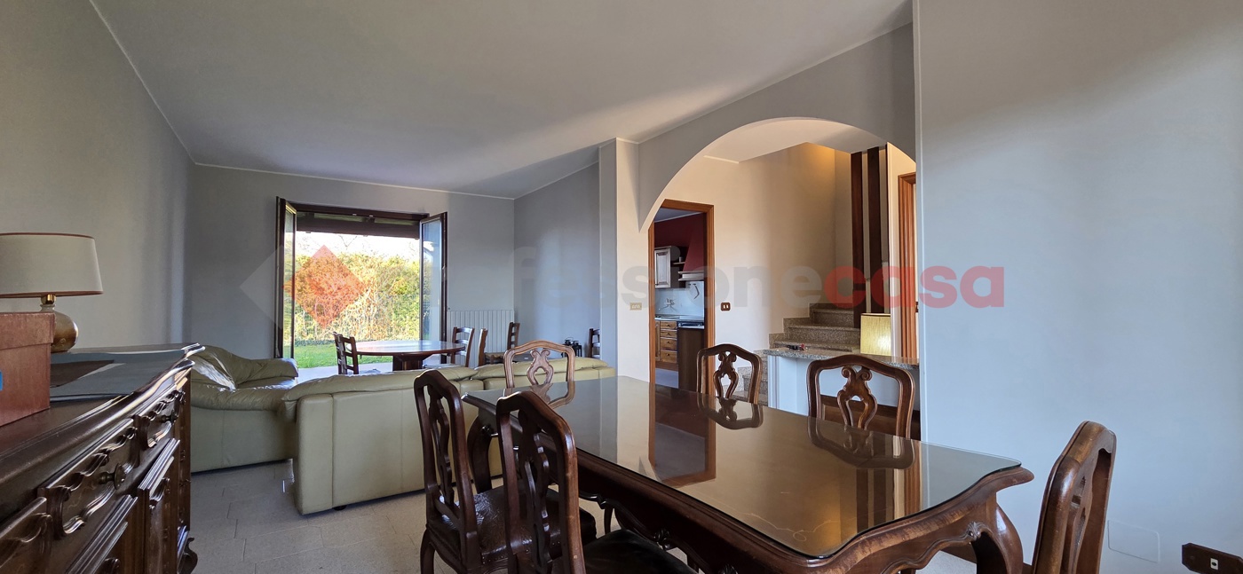 Villa con giardino a Frossasco