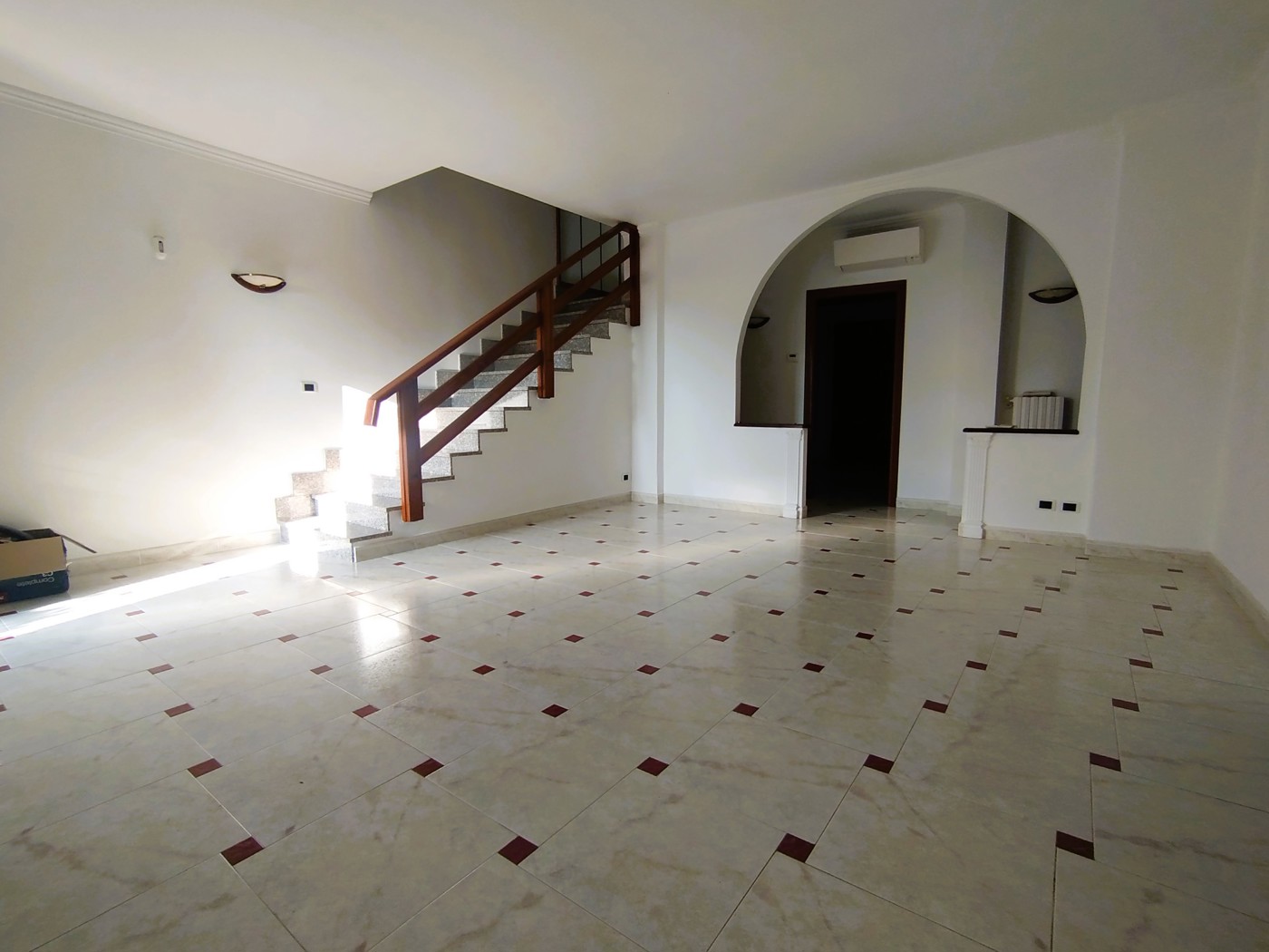 Villa con giardino a Airasca