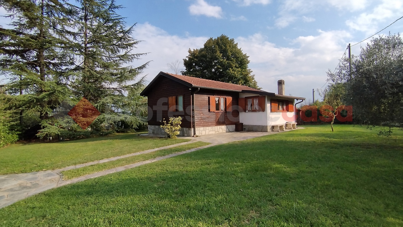 Villa con giardino a Cumiana