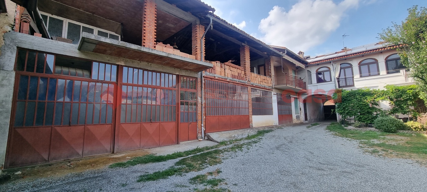 Magazzino in vendita a Frossasco