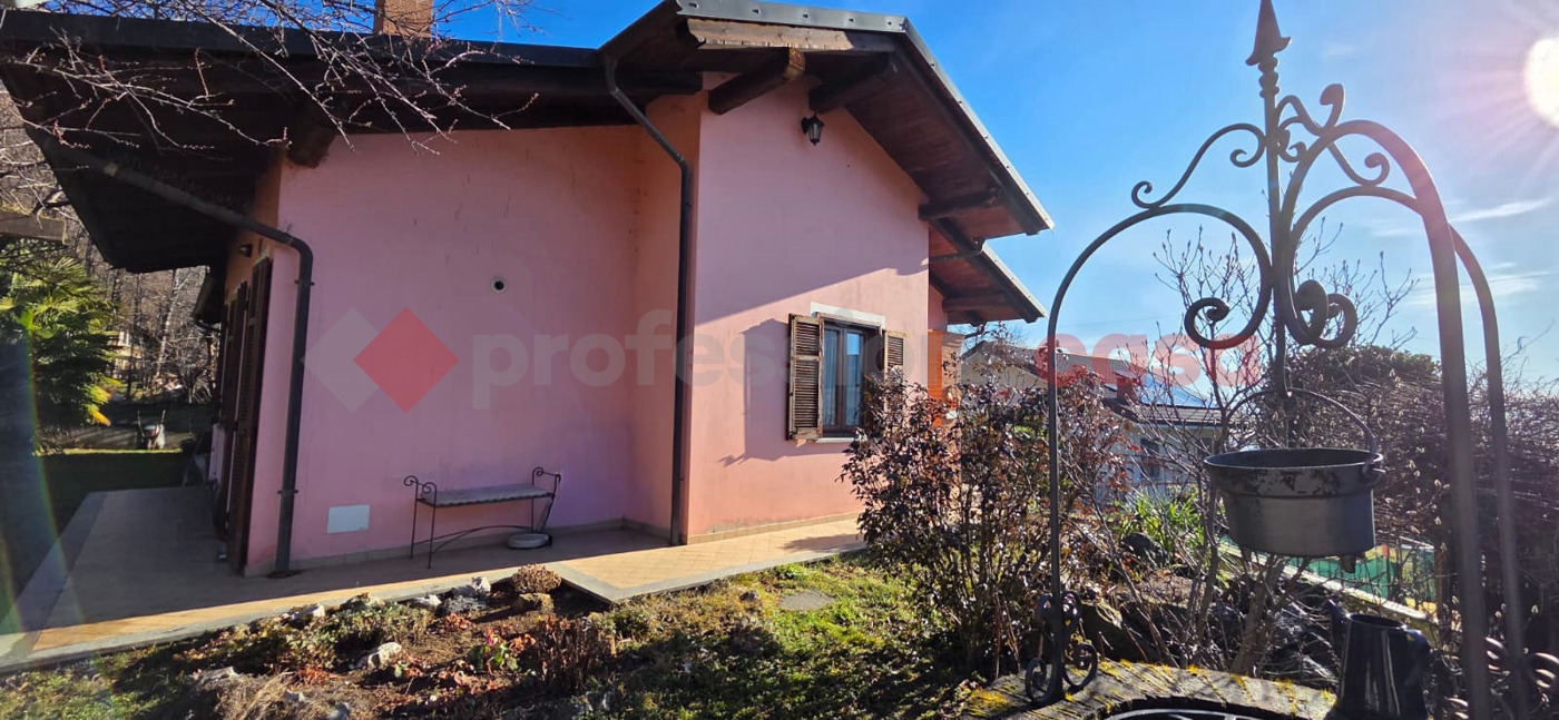 Villa con giardino a Cantalupa