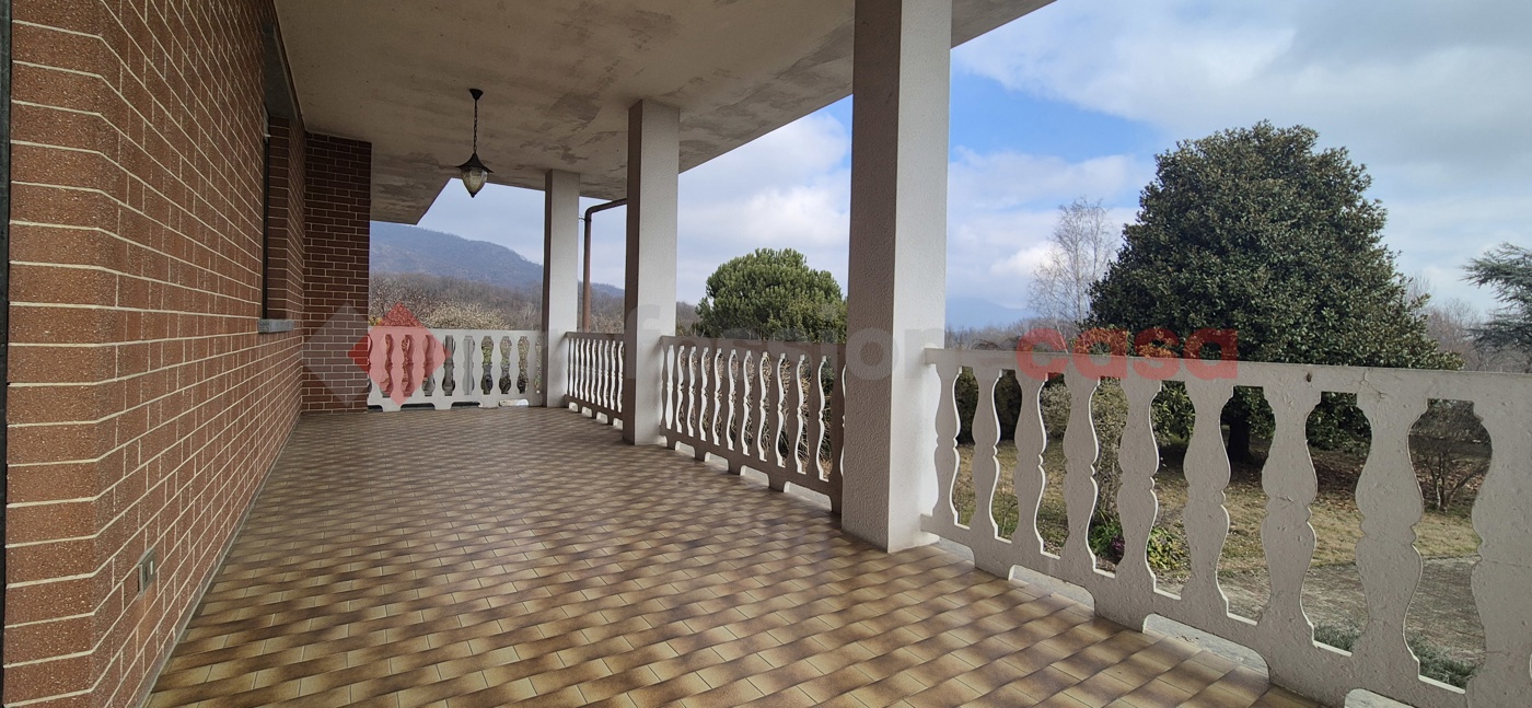 Villa con giardino a Frossasco