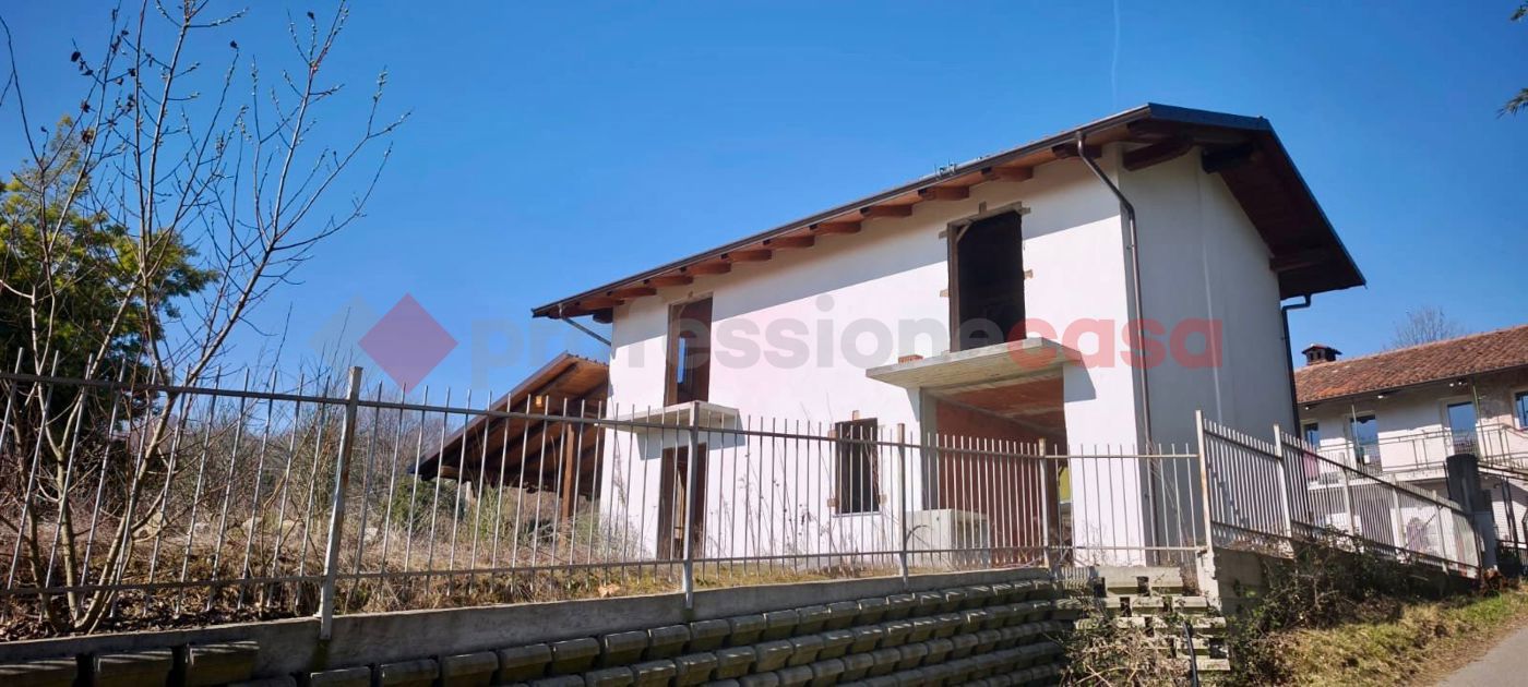 Casa indipendente con giardino a Frossasco