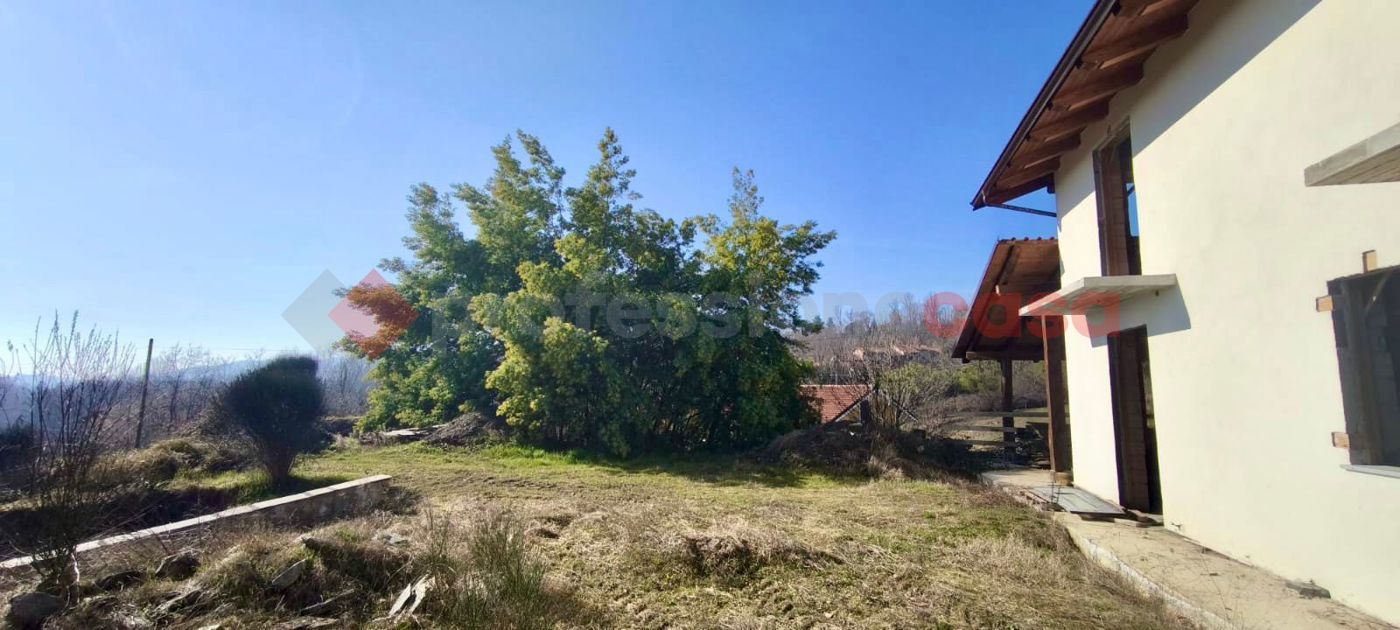 Casa indipendente con giardino a Frossasco