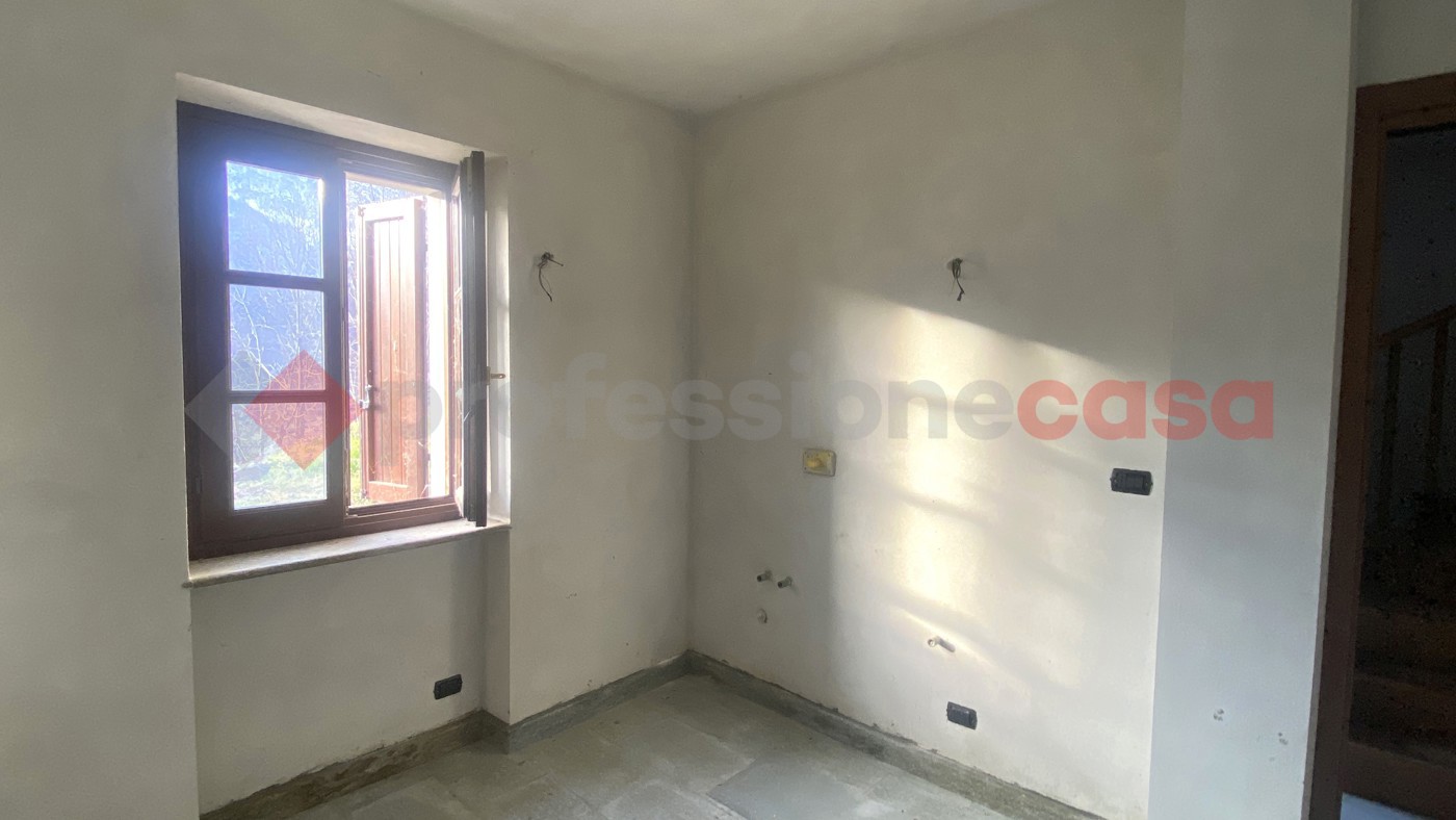 Rustico con giardino a Torre Pellice