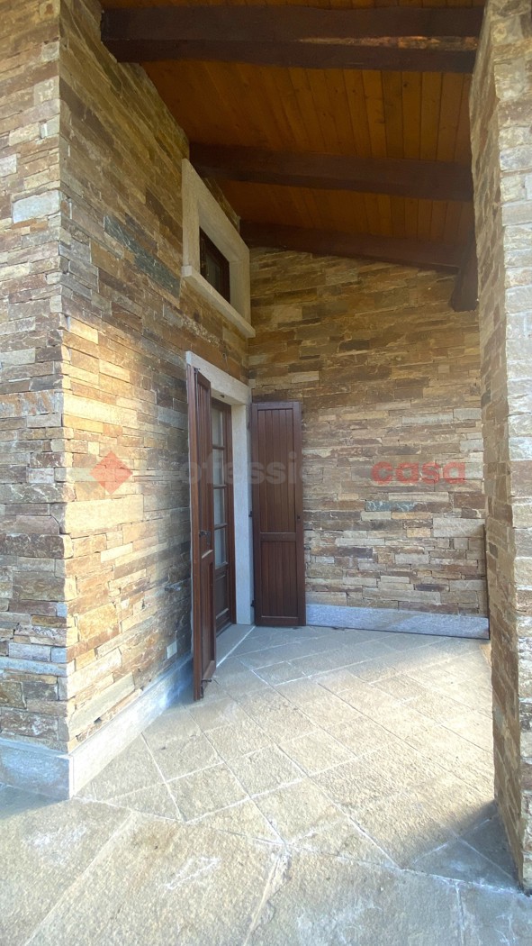 Rustico con giardino a Torre Pellice