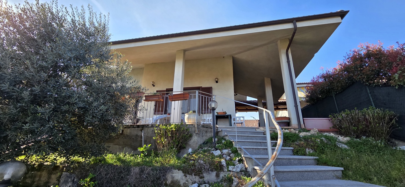 Villa con giardino a Cantalupa