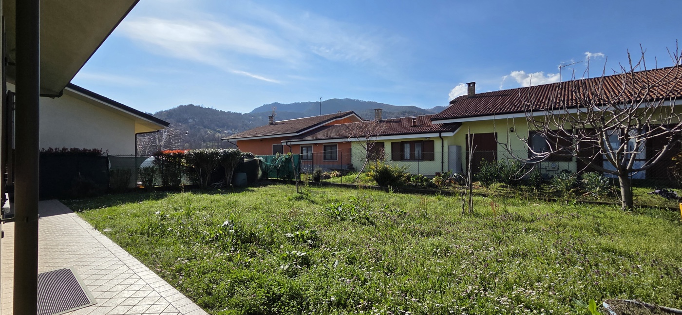 Villa con giardino a Cantalupa