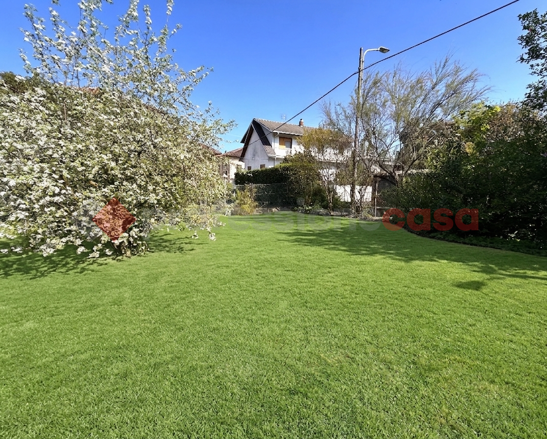 Casa indipendente con giardino a Cumiana