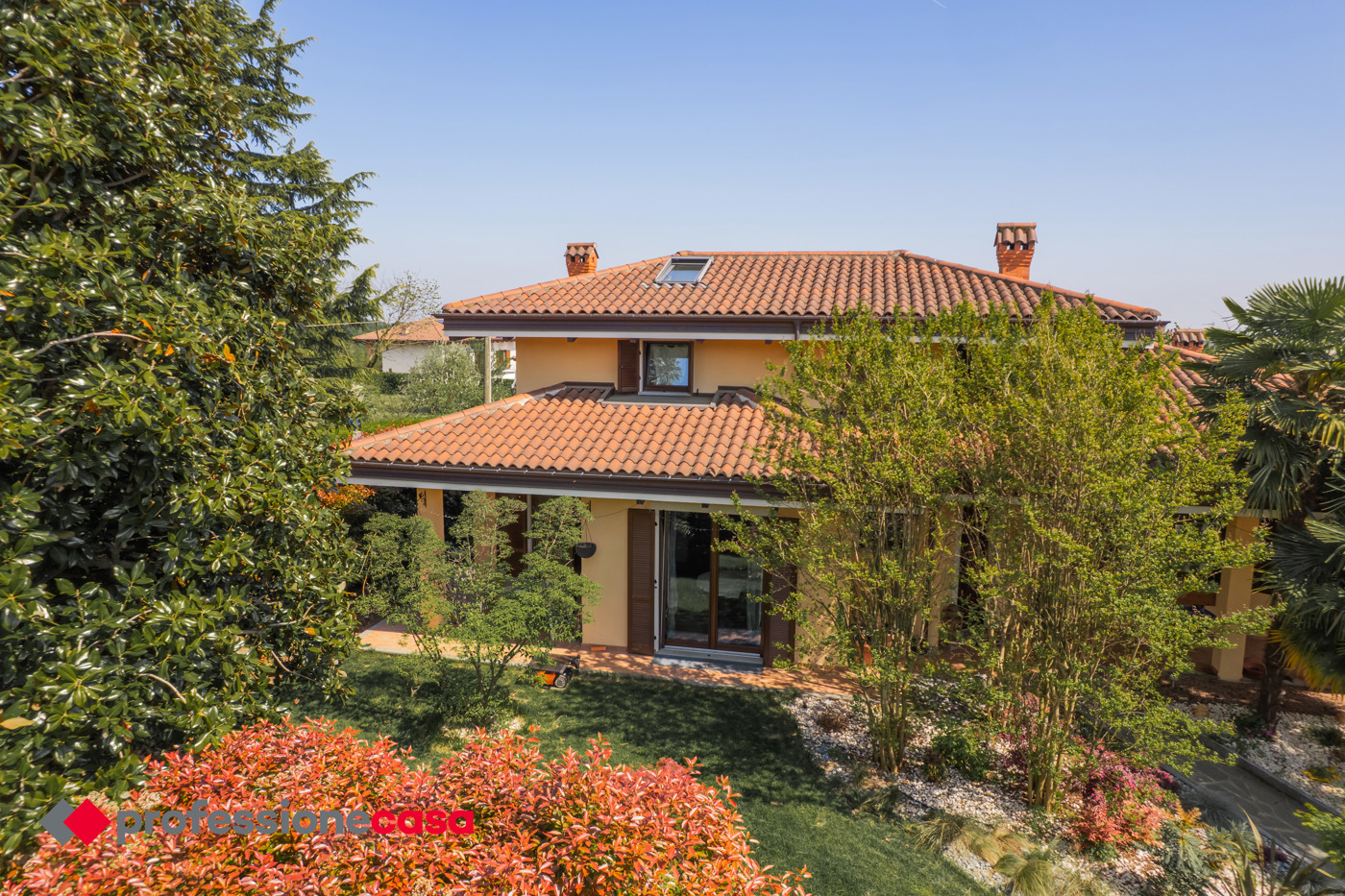 Villa Bifamiliare con giardino a Frossasco