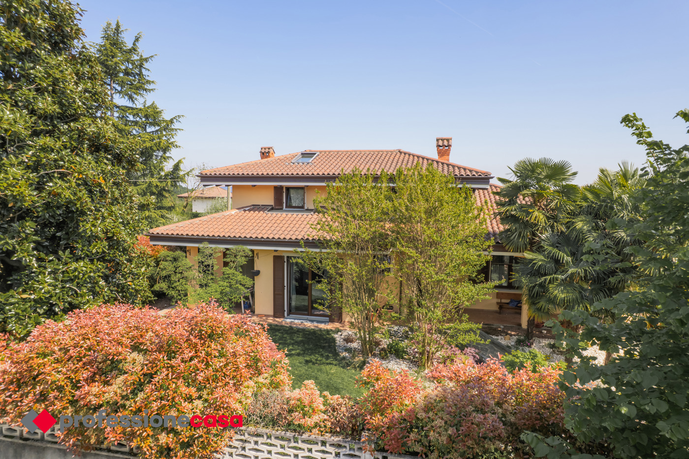 Villa Bifamiliare con giardino a Frossasco