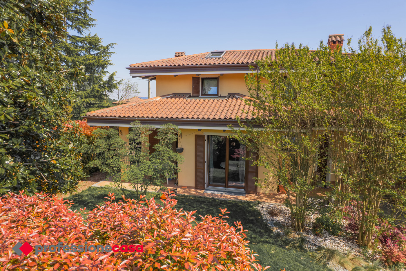 Villa Bifamiliare con giardino a Frossasco