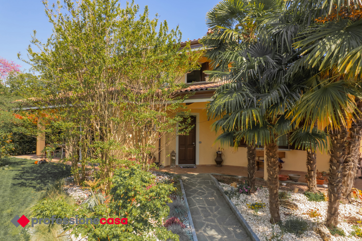 Villa Bifamiliare con giardino a Frossasco