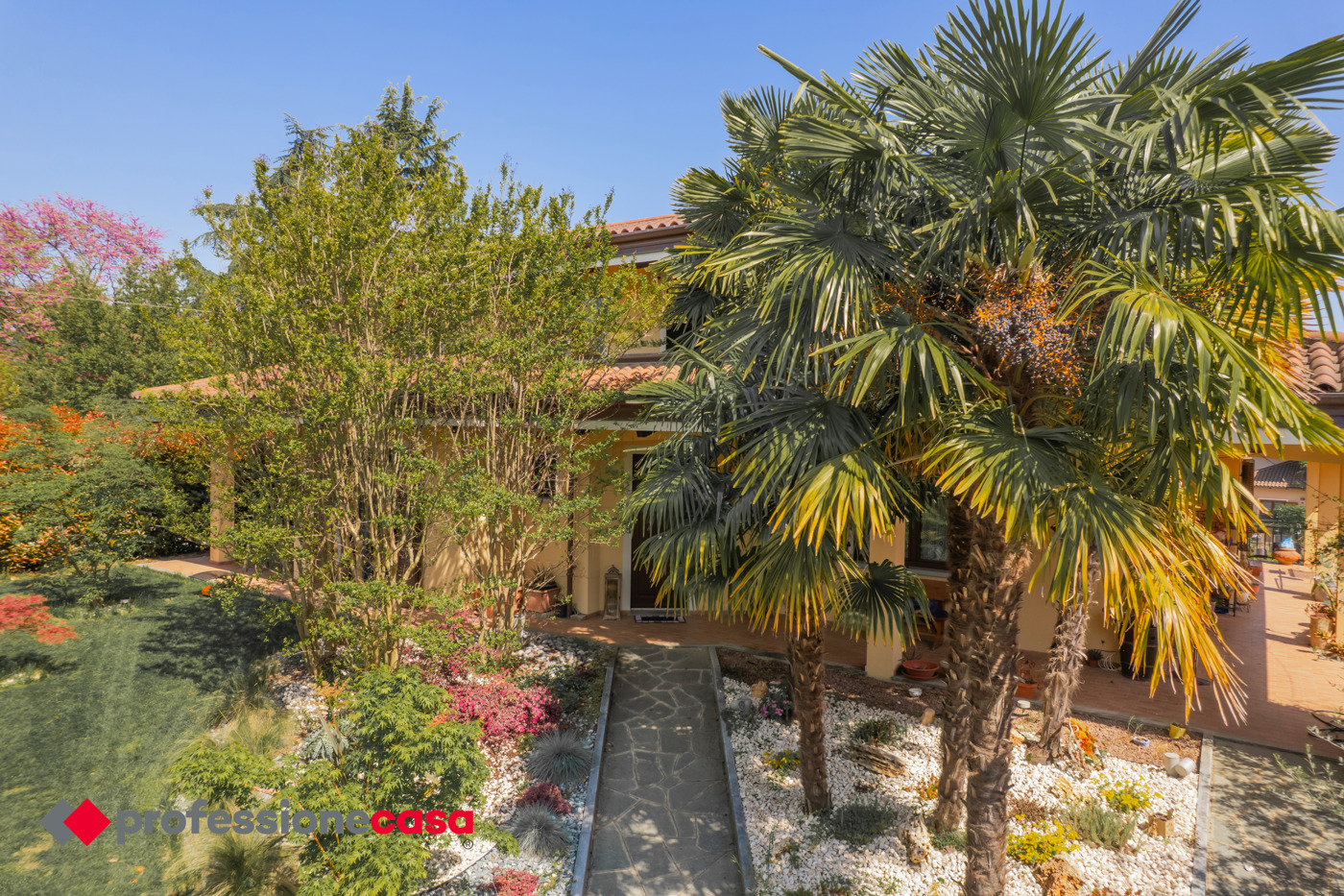 Villa Bifamiliare con giardino a Frossasco